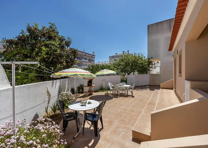 Casa Bege T1 Tatil Evi *