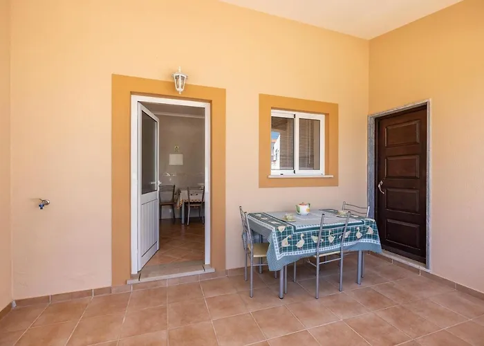 Casa Bege T1 Tatil Evi Burgau