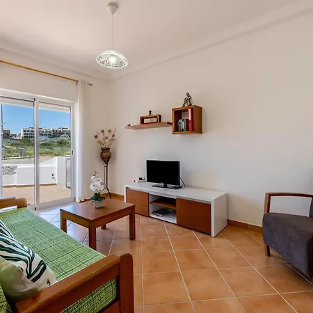 Casa Bege T1